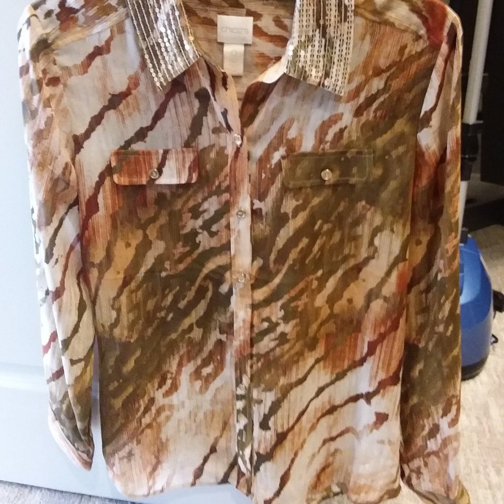 Unique Chico's blouse